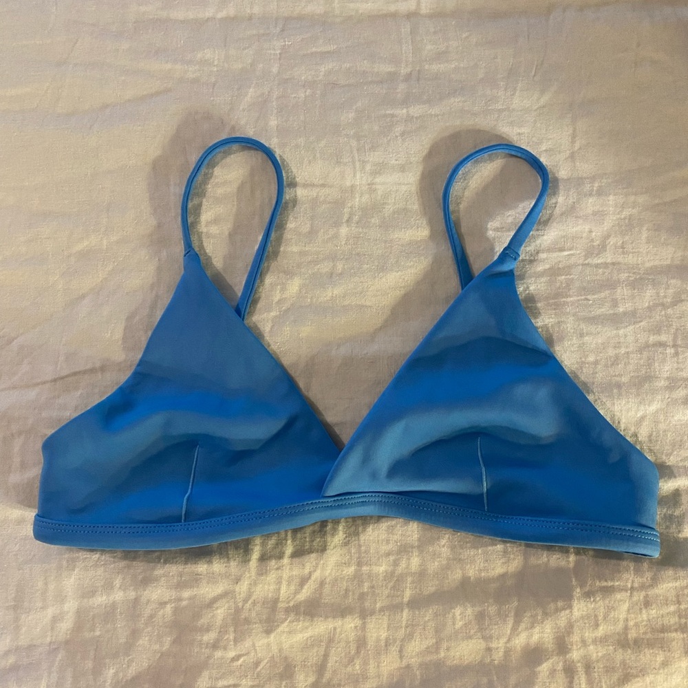 Left On Friday “Sweet Victory” top in Point Break.